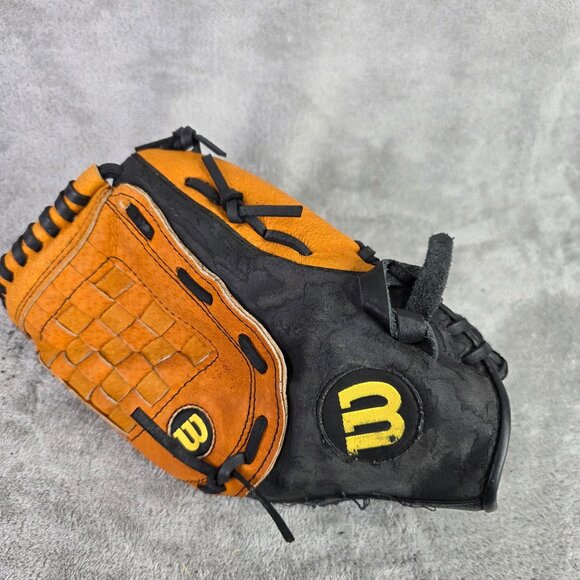Wilson A350 MLB 12.5" Baseball Glove Genuine Leather Black & Orange Right-Hand T - Picture 3 of 7